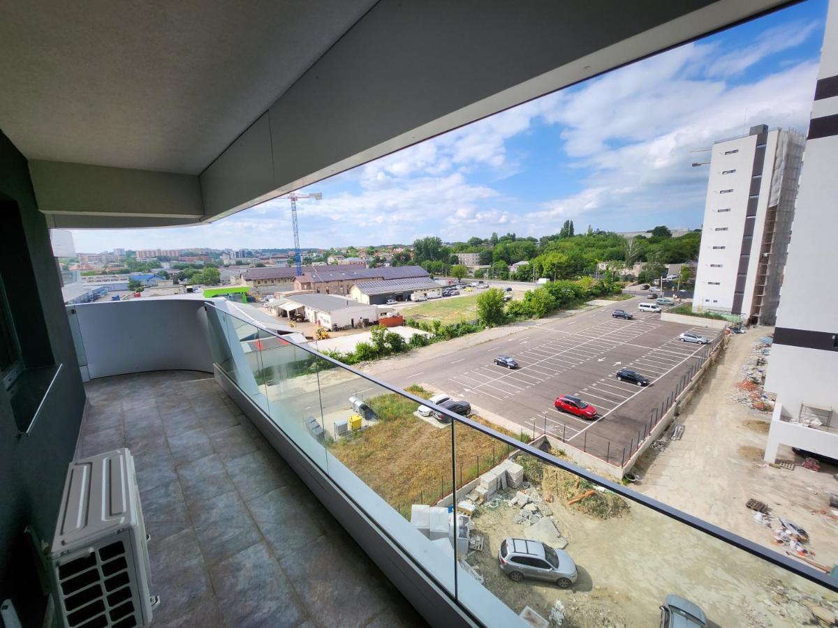 Near Airport 2 Rooms Apartments In Himson Iasi Exterior photo